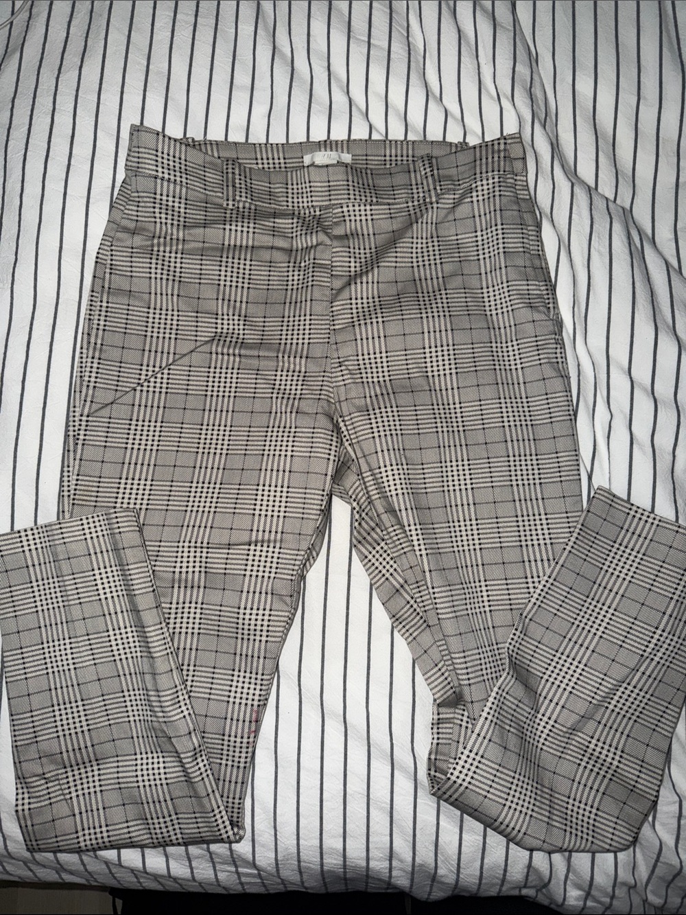 H&M Gray and Black Plaid Slim Dress Pants